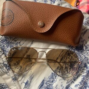 Gently use Ray-Ban sunglasses